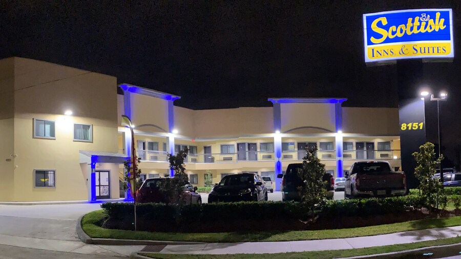 Scottish Inn & Suites