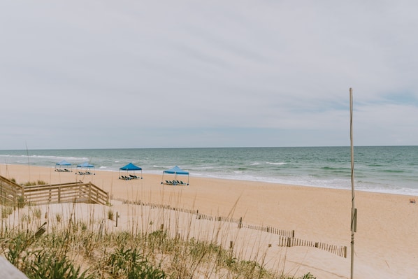Beach nearby, sun loungers