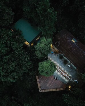 Exterior detail - Deep Breath B&B (Shoufeng)