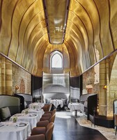 2 restaurantes; se sirven almuerzos 