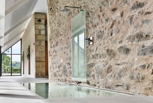 Hot tub, steam room, Swedish massages, sports massages, massages