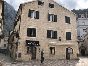 Fachada del alojamiento