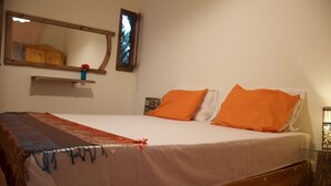 Leilighet – comfort, 1 soverom | Minibar, blendingsgardiner, strykejern/-brett og wi-fi (inkludert)