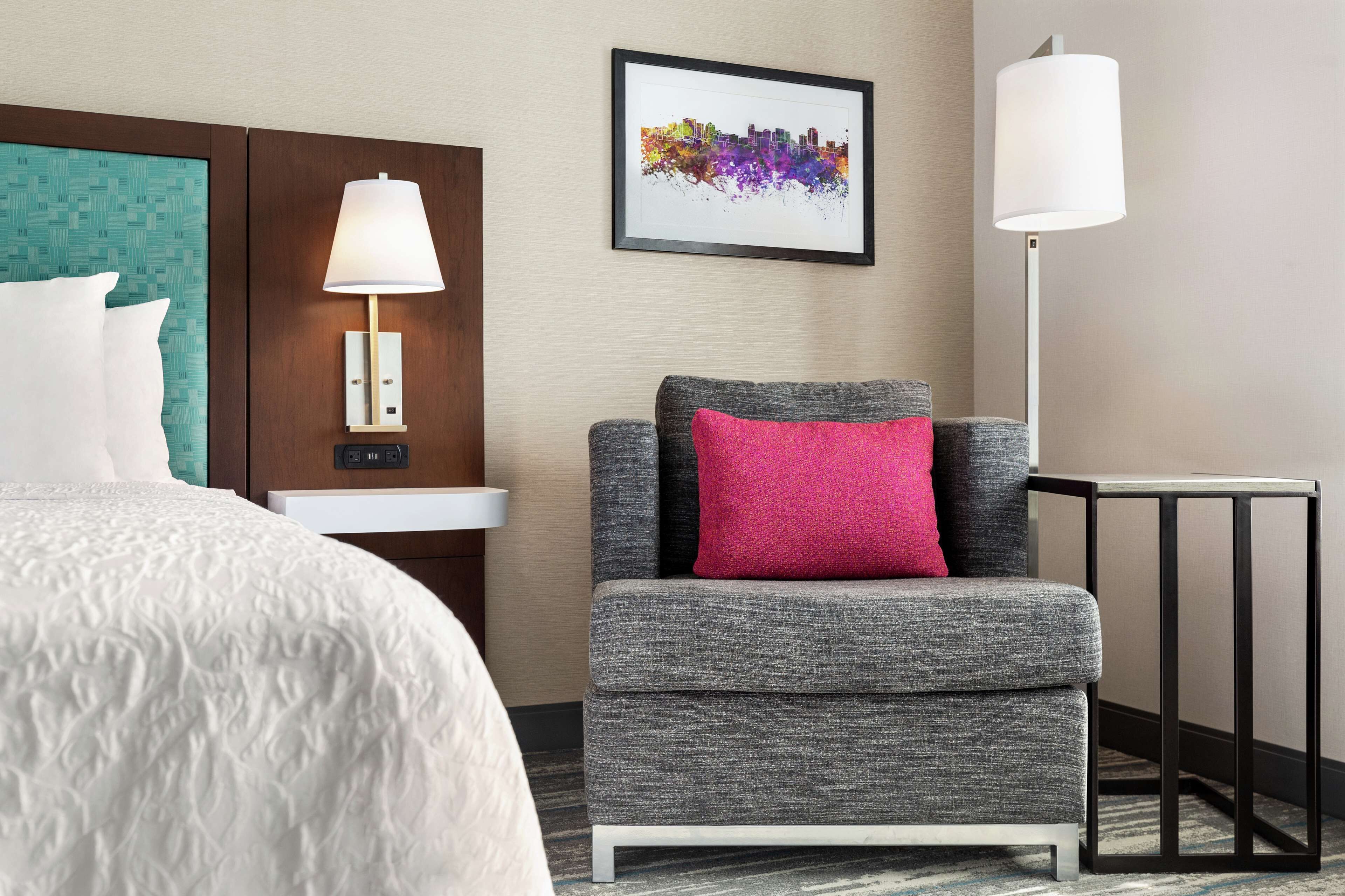 1 bedroom, premium bedding, in-room safe, desk