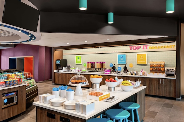 Free daily self-service breakfast