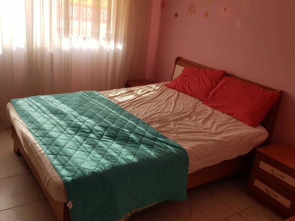 Apartment, 2 Schlafzimmer | Bügeleisen/Bügelbrett, kostenloses WLAN, Bettwäsche