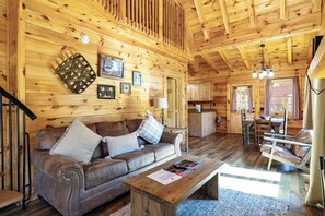 Fernseher, Kamin, Arbeitsbereiche