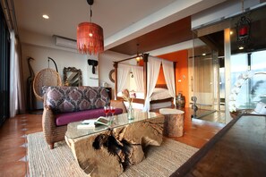 Deluxe Double Room (Luminara) | Desk, blackout curtains, soundproofing, rollaway beds