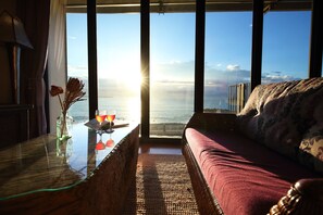 Habitación doble Deluxe (Luminara) | Escritorio, cortinas blackout, insonorización y camas extra 