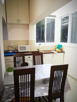 In-room dining - S&L near Rambam & Sea (Haifa)