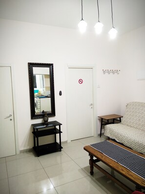 Living area - S&L near Rambam & Sea (Haifa)