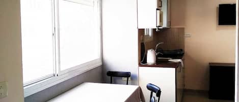 Comfort Apartment, 1 Bedroom | In-room dining