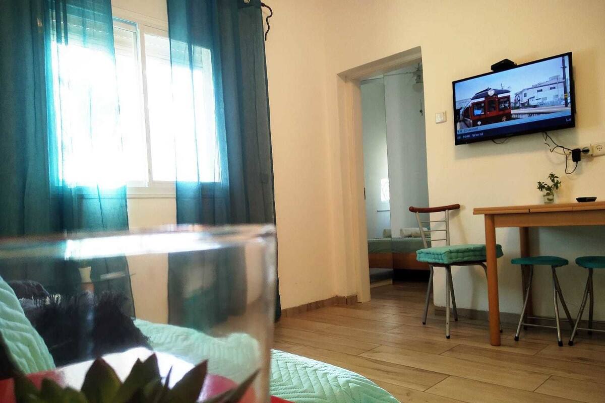 Apartamento, 1 quarto | Espaço de trabalho para notebook, quartos à prova de som
