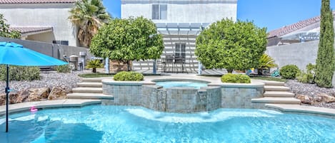 屋外プール、温水プール