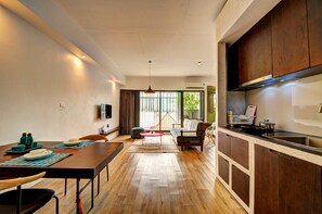 Deluxe Studio, 1 Bedroom, Patio | Private kitchen | Fridge, microwave, stovetop, electric kettle - Jasmine House managed by Lily Home (Hanoi)