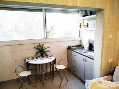 S&L Studio near Rambam & sea