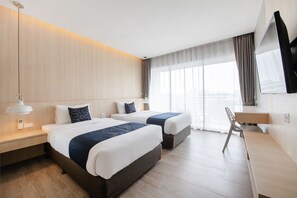 デラックス ツインルーム オーシャンビュー | ミニバー、セーフティボックス (室内)、デスク、WiFi (無料)