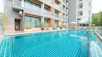 Outdoor pool, pool loungers