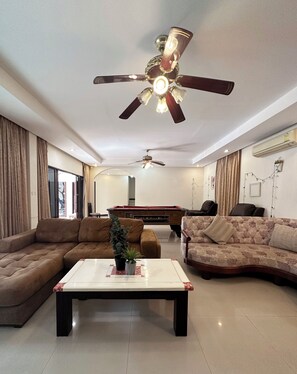Pool Villa 3 bedrooms | Living area | 32-inch flat-screen TV with cable channels, TV