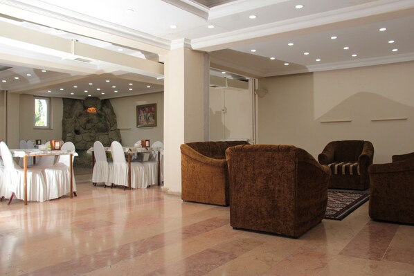 Free daily full breakfast - Anatolia Hotel (Ardahan)