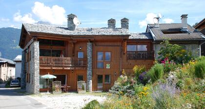 Les Gentianes_Chalet Darentasia, 5 Minuten von der Piste mit der Standseilbahn entfernt