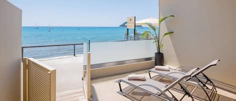 Studio Suite, Sea View