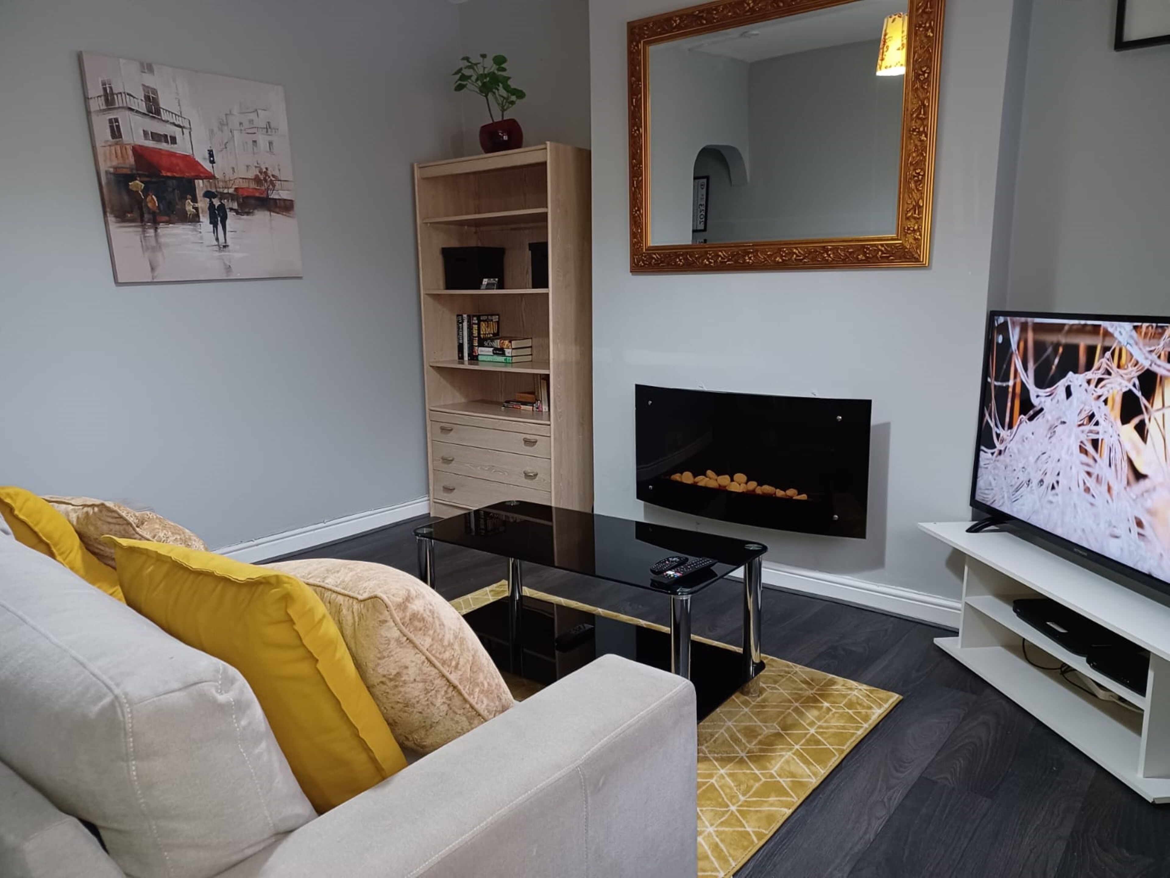 Exclusive House, Private Bathroom (Spacious 3 Bedr) | Living area | Flat-screen TV