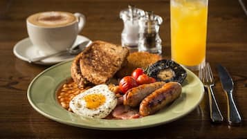 Daily full breakfast for a fee