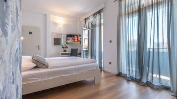 Double Room, 1 Queen Bed, Balcony