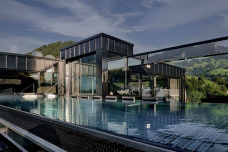 Rooftop pool