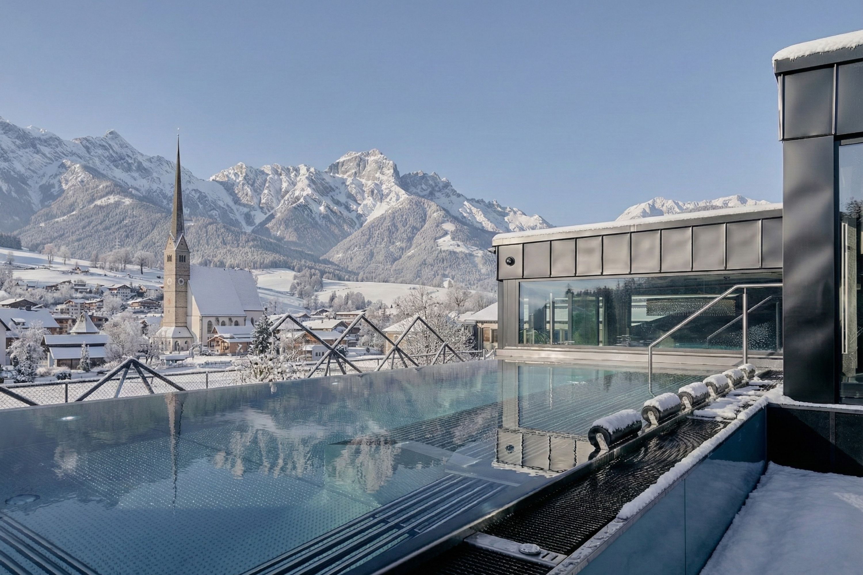 Couples treatment rooms, sauna, hot tub, steam room, body treatments