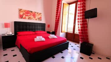 Appartamento, 1 camera da letto, balcone, lato spiaggia | 1 camera, biancheria da letto ipoallergenica, insonorizzazione