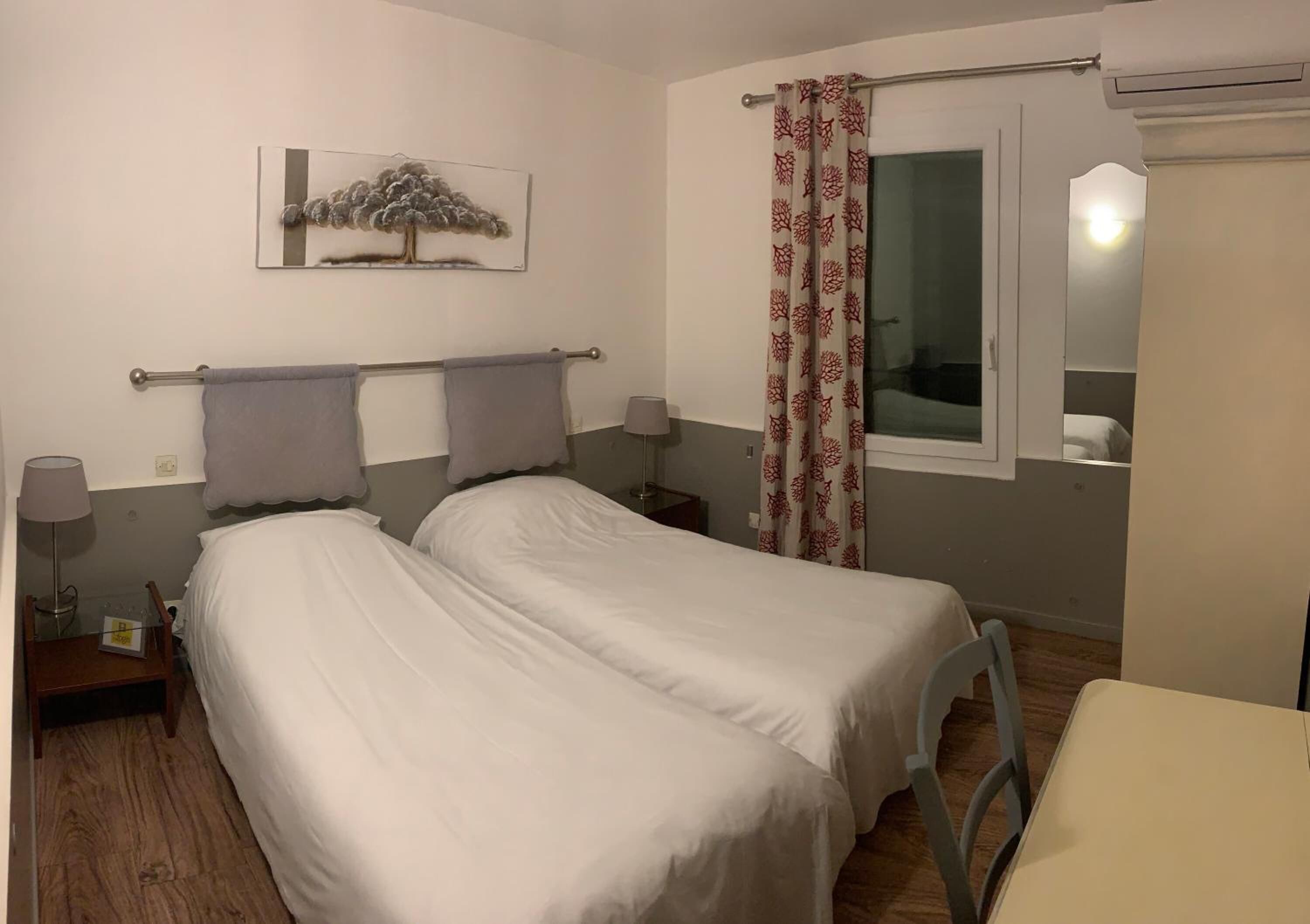 individually decorated, individually furnished, free wifi, bed sheets