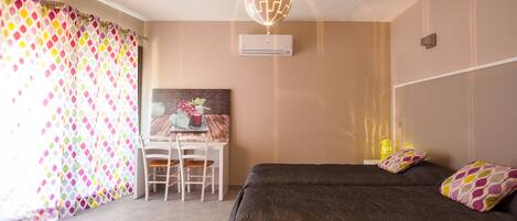 Standaard Twin kamer | Individueel gedecoreerd, individueel gemeubileerd, gratis wifi