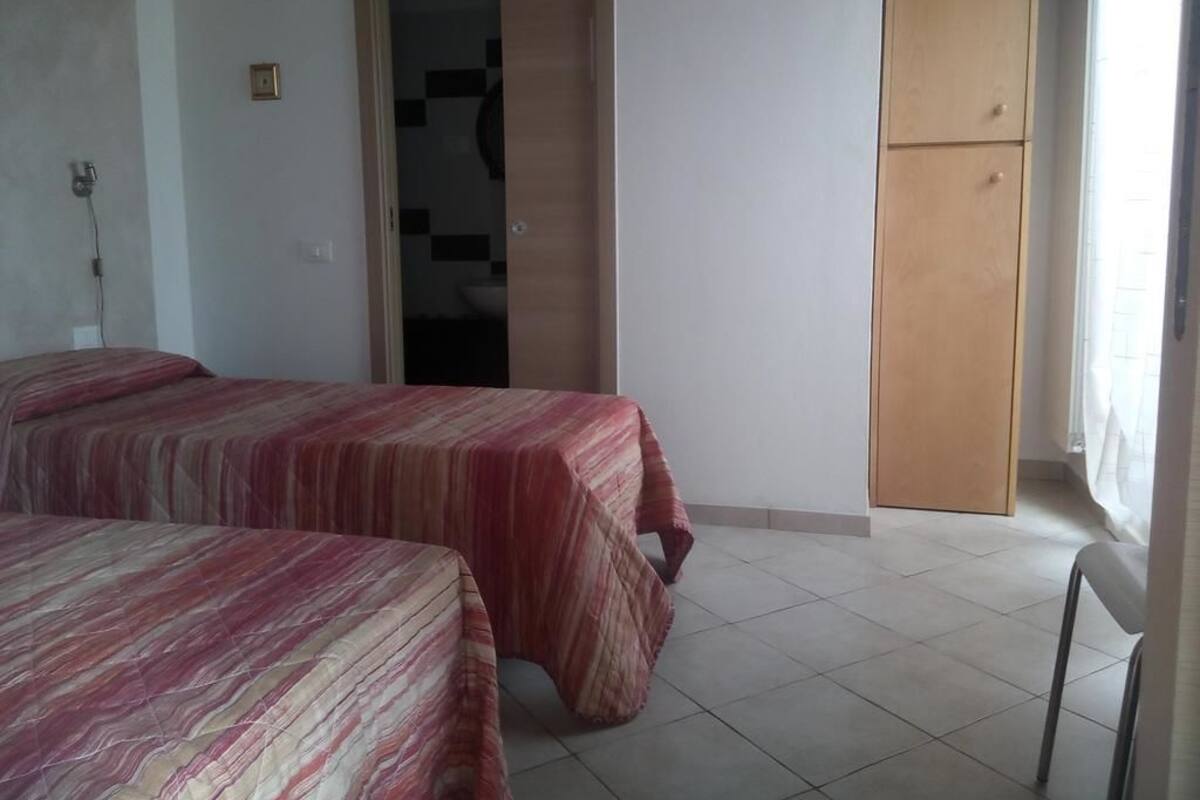 Standaard kamer, 1 twee- of 2 eenpersoonsbedden | Gratis wifi
