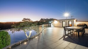 Outdoor dining - Whitehaven - Ultimate Coastal Retreat! (Wamberal)