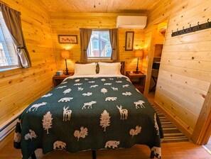 2 chambres, fer et planche à repasser, Wi-Fi, draps fournis