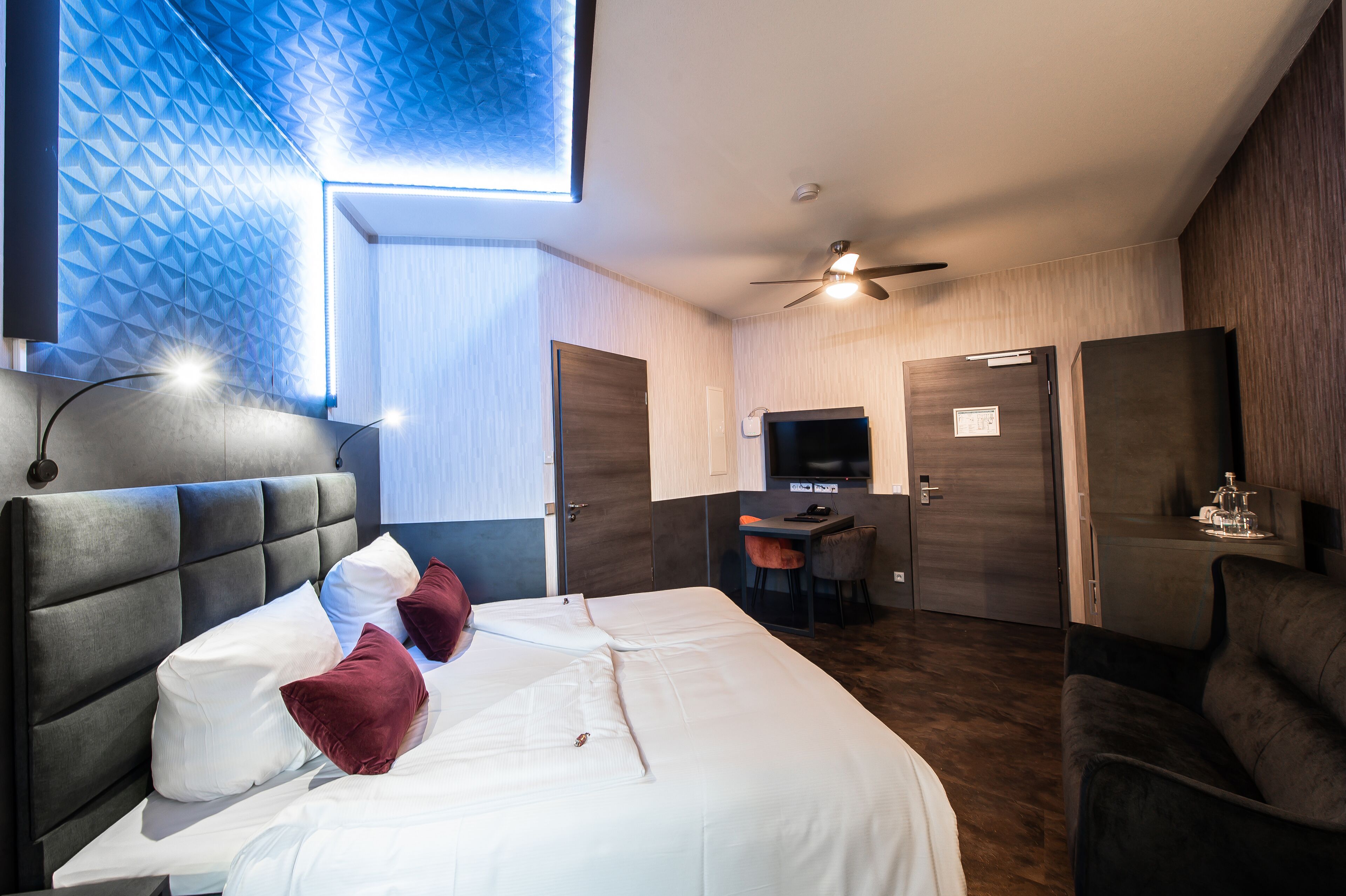 premium double room | 1 bedroom, premium bedding, pillow-top beds, desk