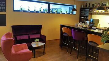 Bar (in der Unterkunft)