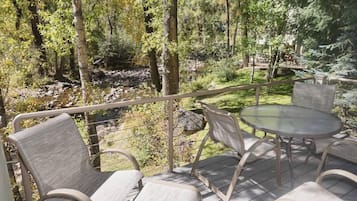 Townhome, 5 Bedrooms | Property grounds