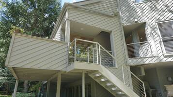 Townhome, 5 Bedrooms | Exterior