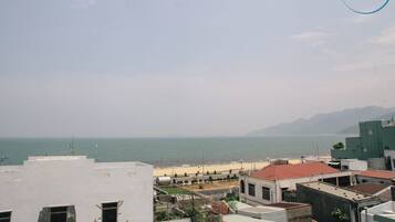 Deluxe Double Room, Beach View | Beach/ocean view