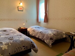 Zweibettzimmer | Bügeleisen/Bügelbrett