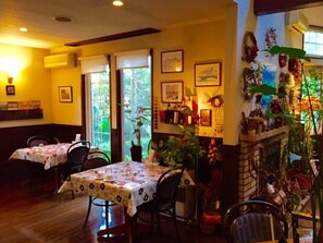 Dining - Le Mont Vert (Karuizawa)