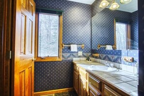 Bathroom - SRL3-Very Private, Walk to Lakes! Hot tub! Pets ok! A/C (Old Timberline)