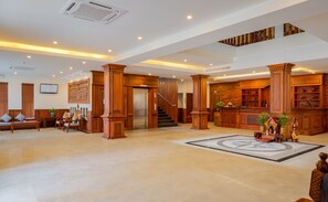 Lobby - Mony Reach Angkor Hotel (Siem Reap)