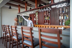 Bar (on property) - Mony Reach Angkor Hotel (Siem Reap)