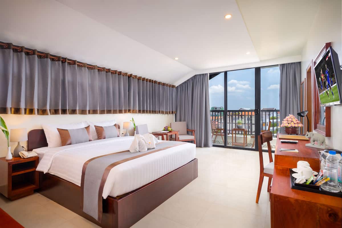 Executive Suite | 1 bedroom, premium bedding, down duvets, Select Comfort beds