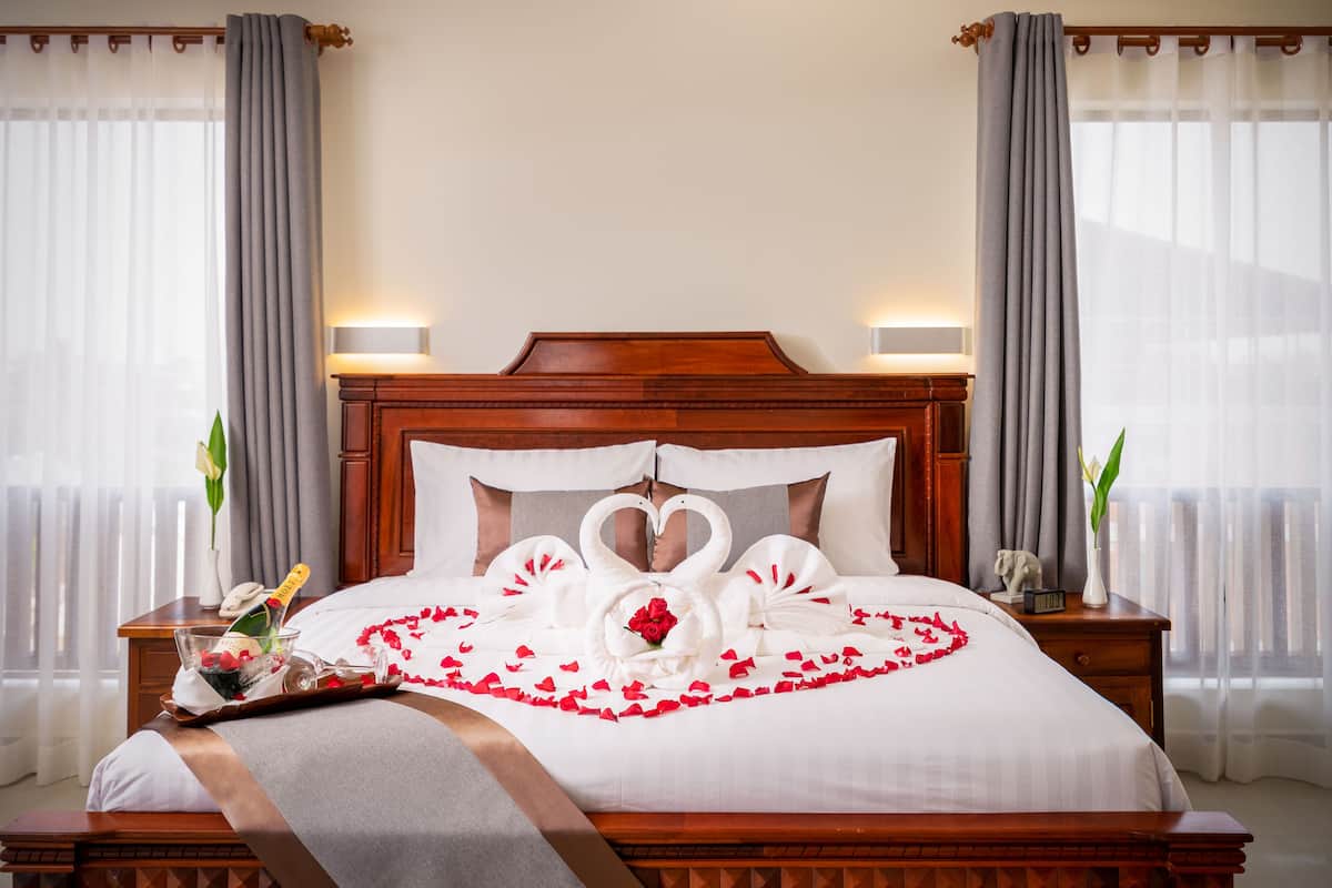 Mony Reach Suite with Balcony | 1 bedroom, premium bedding, down duvets, Select Comfort beds