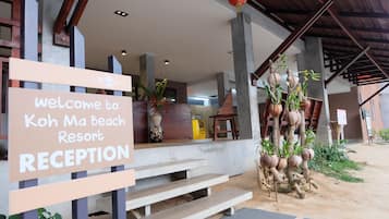 Café da manhã com buffet todos os dias mediante uma taxa